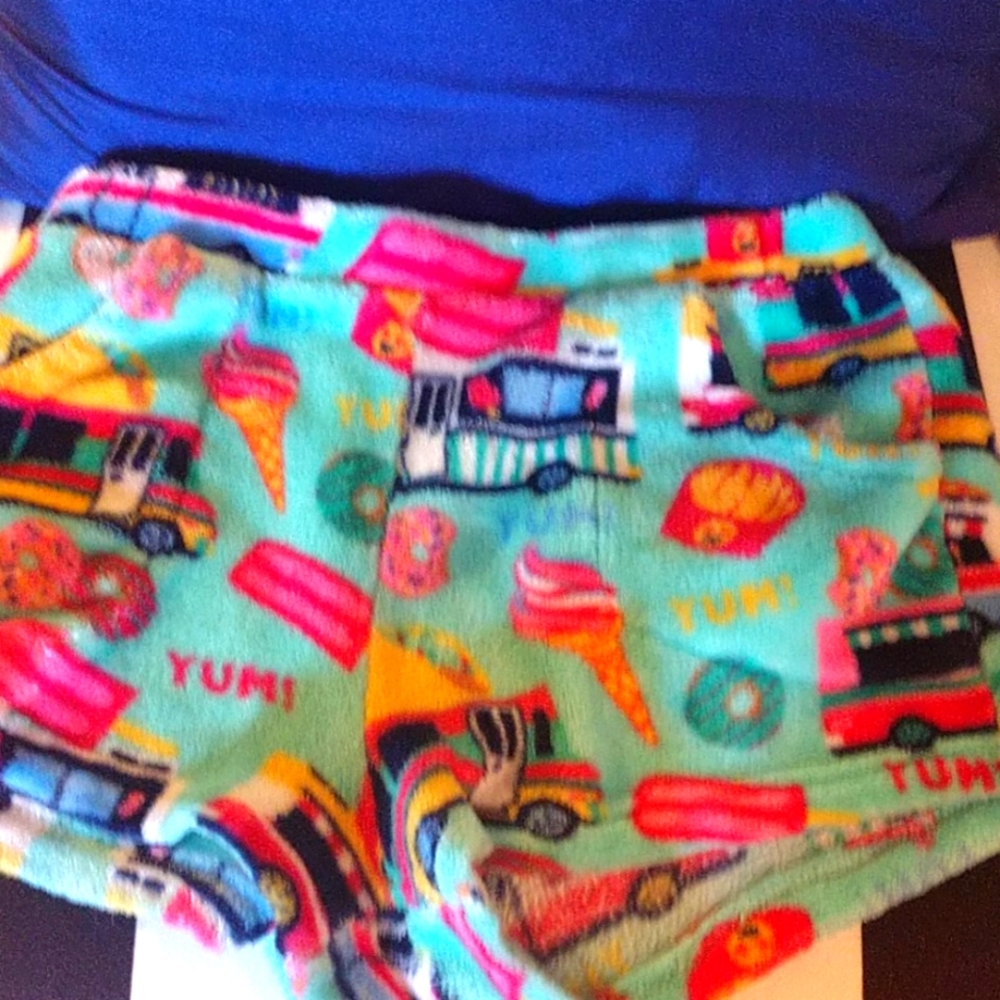 Candy Pink Food Truck PJ shorts 14/16 turquoise